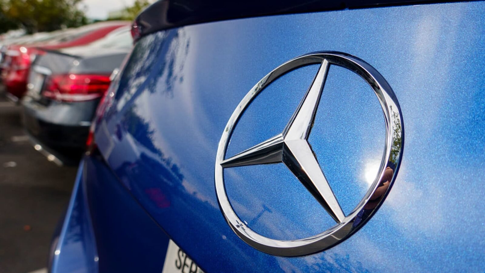 Senate Committee Advances China Auto Bill That Could Affect Mercedes-Benz U.S. Sales
