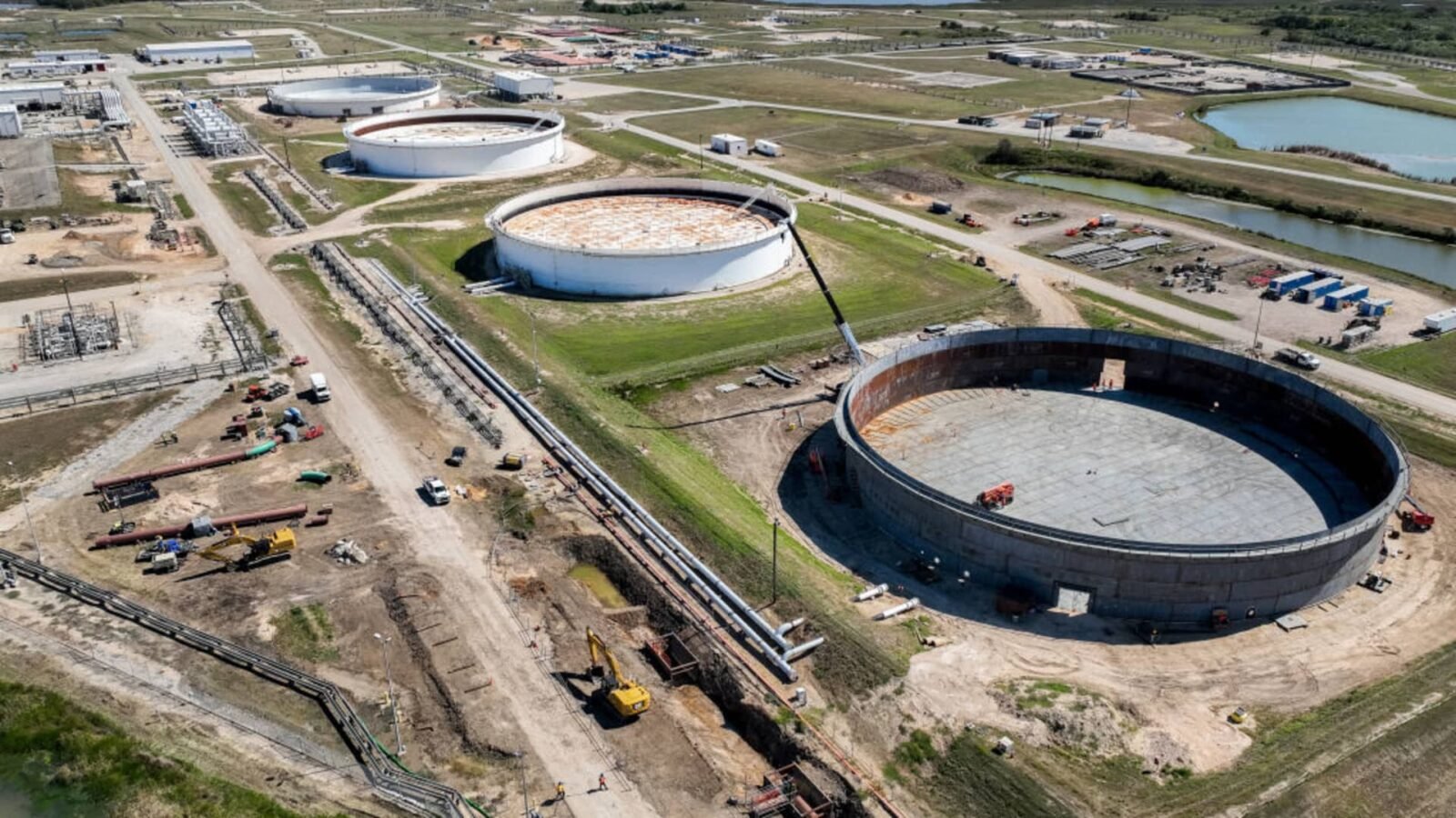 Strategic Petroleum Reserve Drops to 1983 Low as Infrastructure Struggles Mount