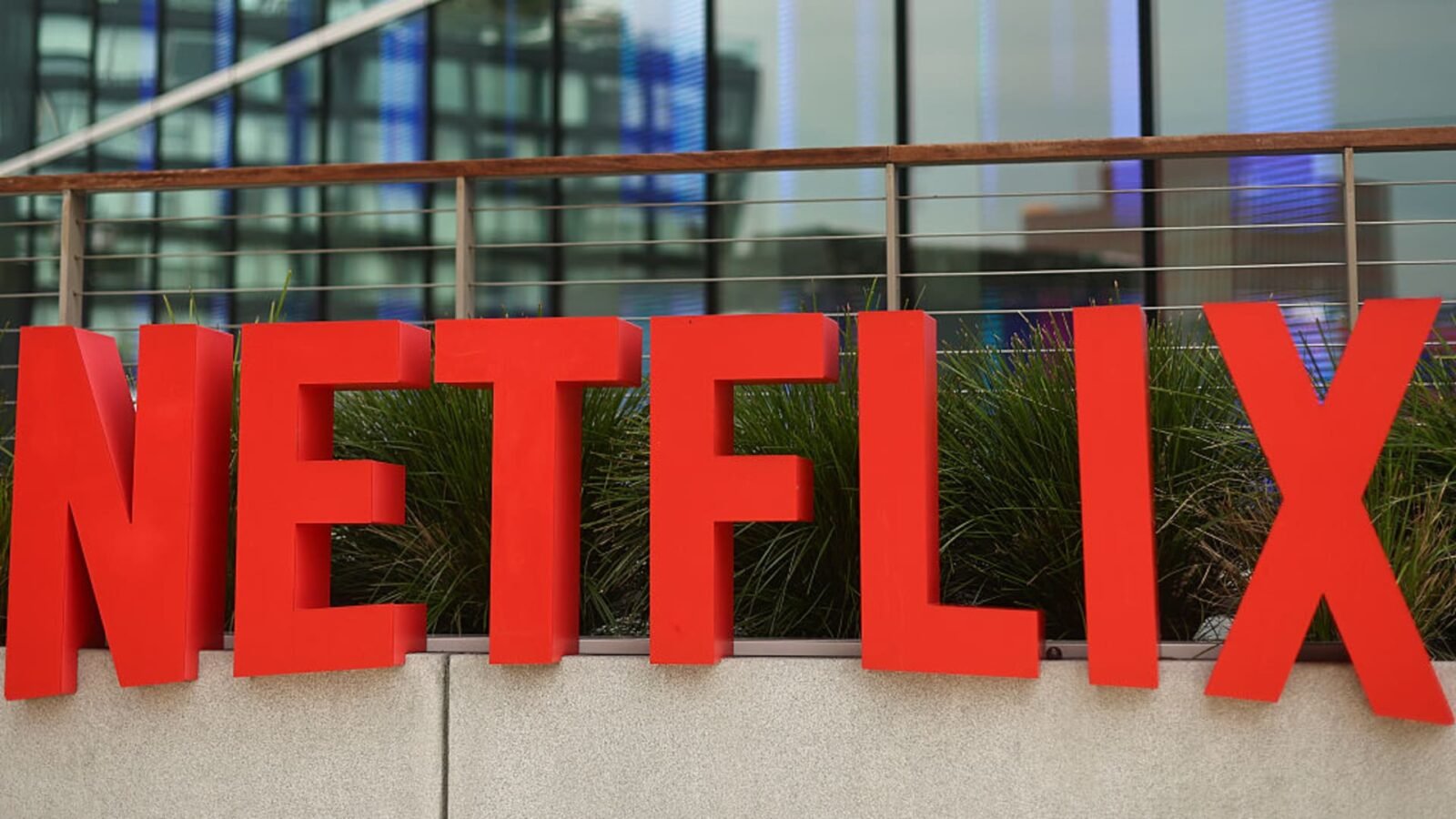 Netflix Valuation Nears Historic Lows Despite Stronger Fundamentals, Options Trader Says