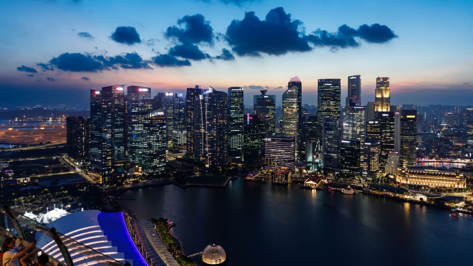 Singapore Tightens Monetary Policy Again as Oil Prices Stoke Inflation Concerns