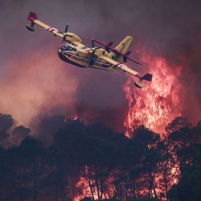 Massive Wildfire Generates Rare Fire Cloud Across France and Spain