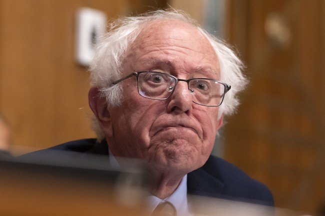 Fetterman and Sanders Clash Over Michigan Senate Primary Endorsement