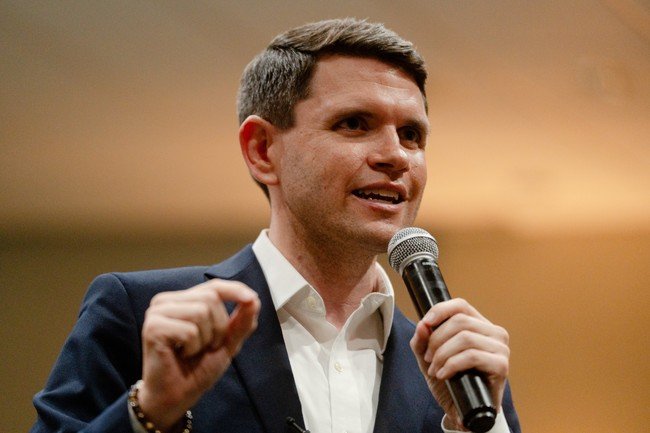 Democrats Eye Senate Upsets in Iowa and Texas as Cook Report Shifts Races