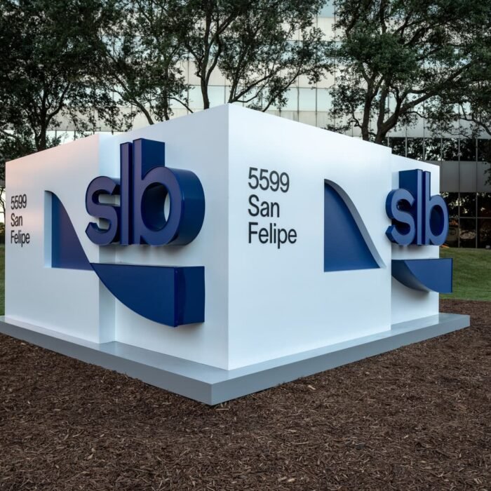 Three Dividend Stocks Drawing Interest from Wall Street's Top Analysts