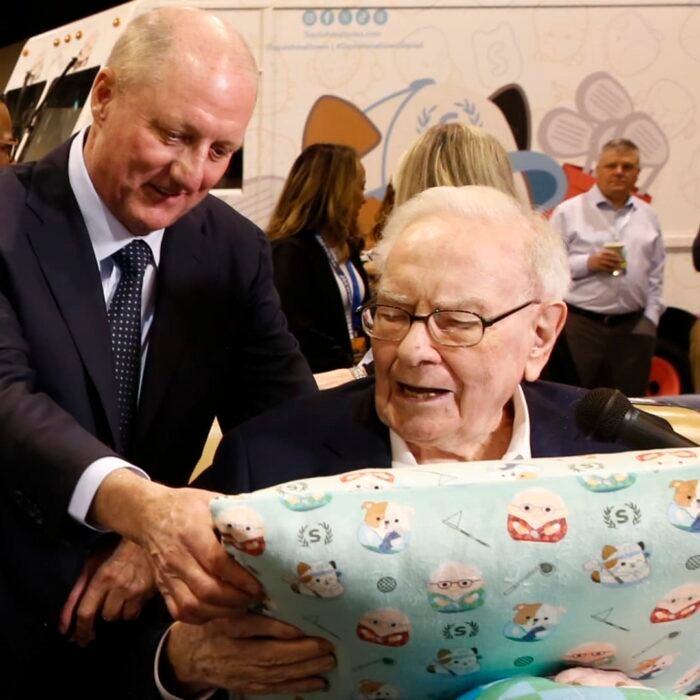 Warren Buffett, Not Greg Abel, Still Calling the Shots on Stocks