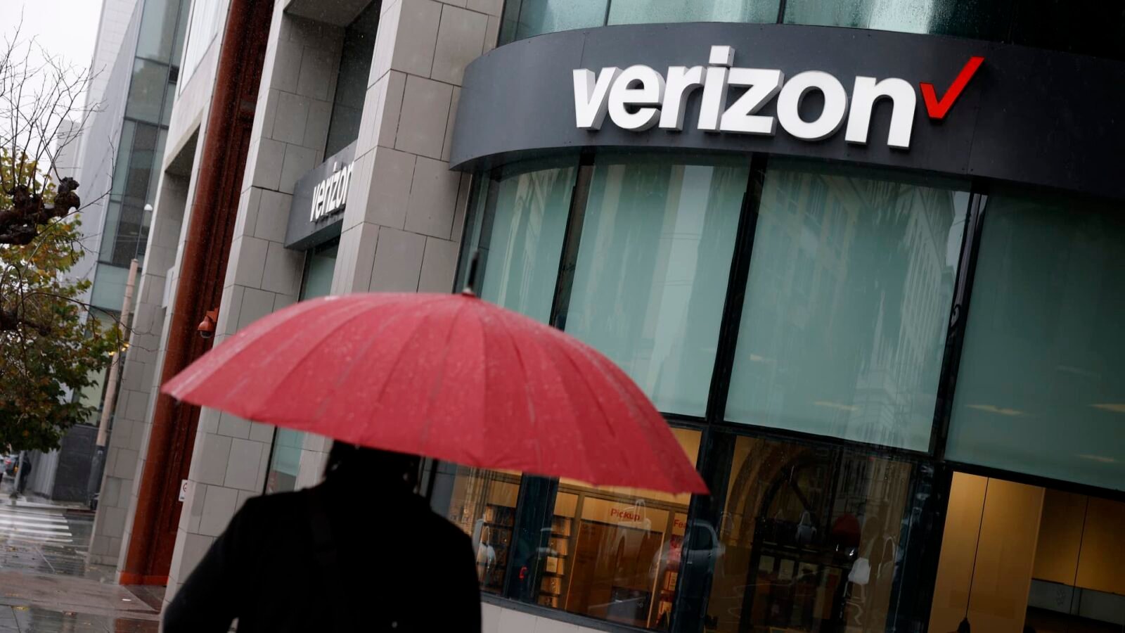 Verizon Wireless Outage Hits Thousands of Customers Across U.S.