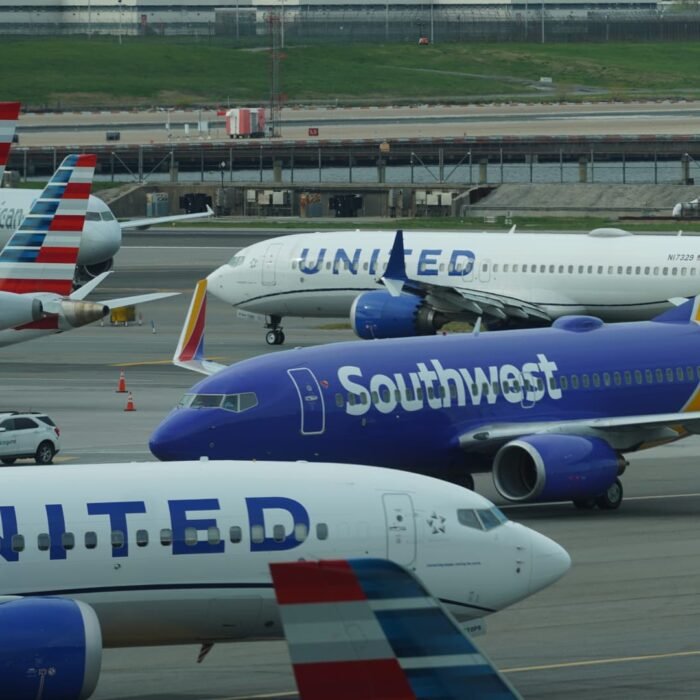 Airfares Surge 26.5% as Carriers Hold Pricing Power Amid Fuel Cost Spikes