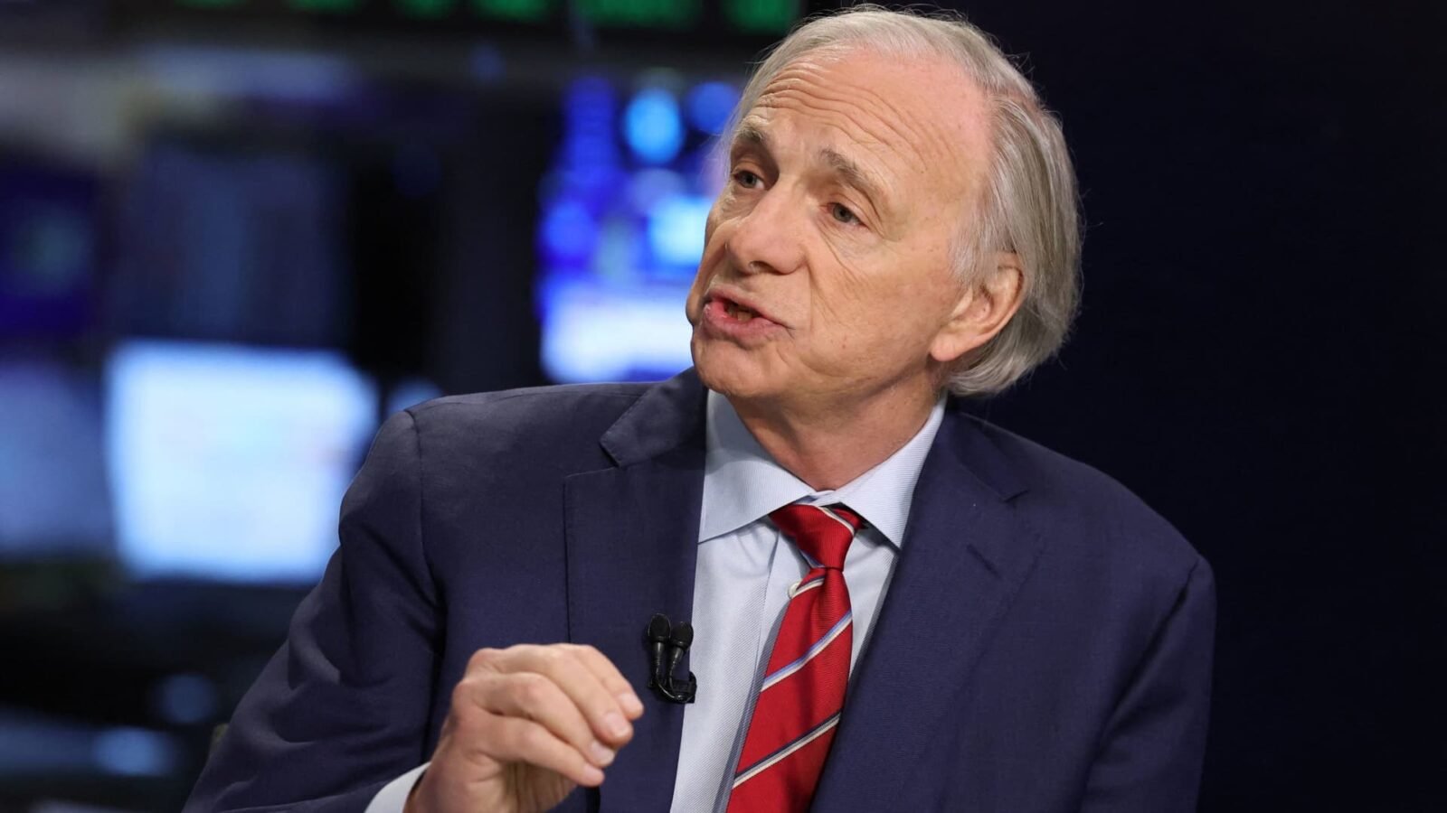 Ray Dalio warns U.S. debt crisis looms, touts gold and bitcoin