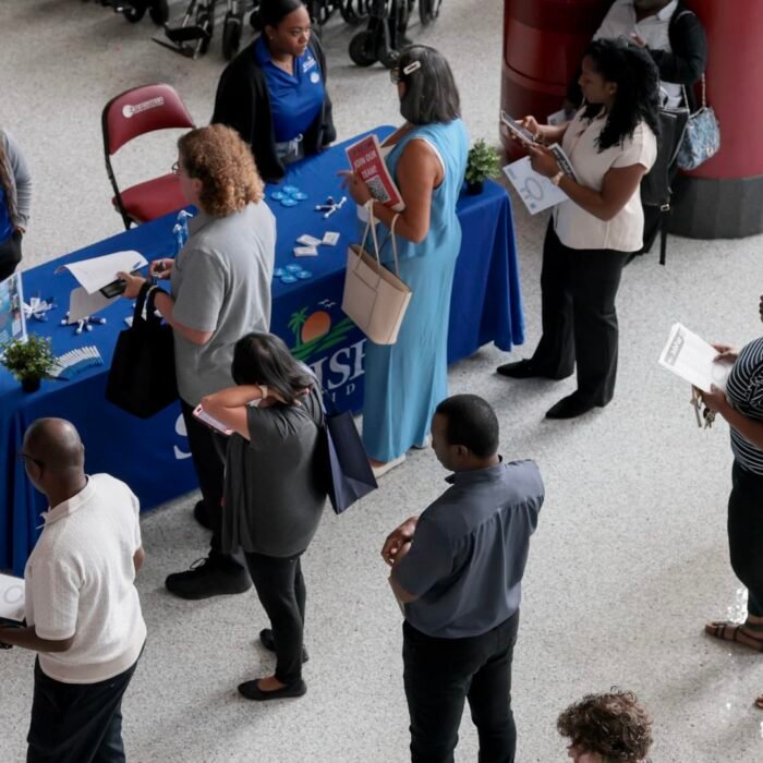 U.S. Payrolls Drop 23,000 in July as Labor Force Participation Hits Five-Year Low