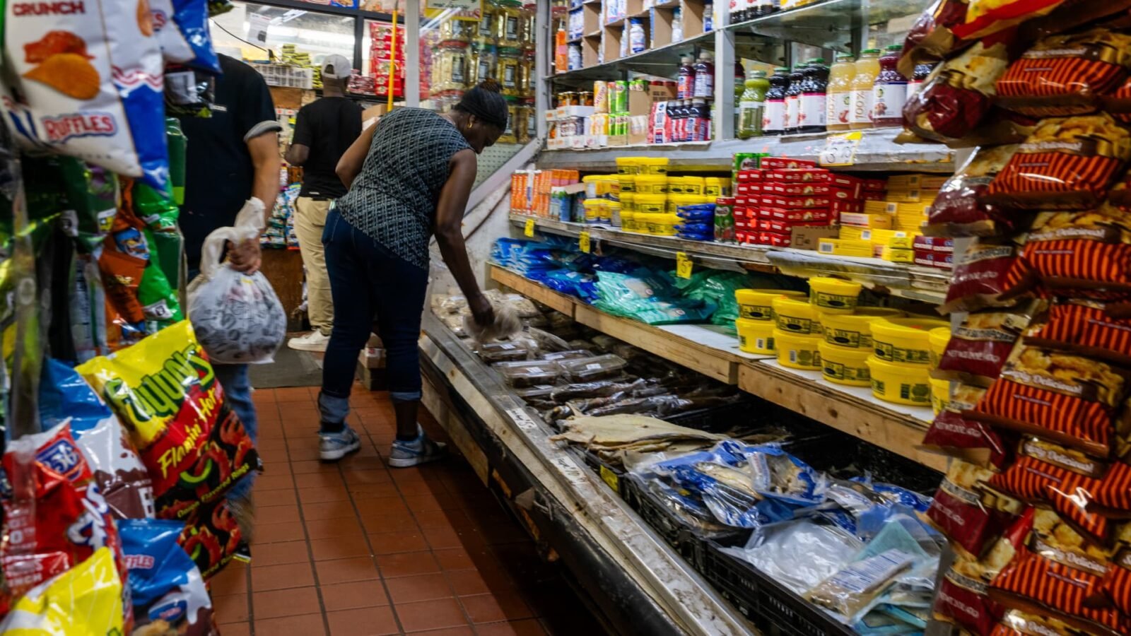 Alternative Inflation Gauges Drop to Multi-Year Lows Despite Persistent Price Pressures