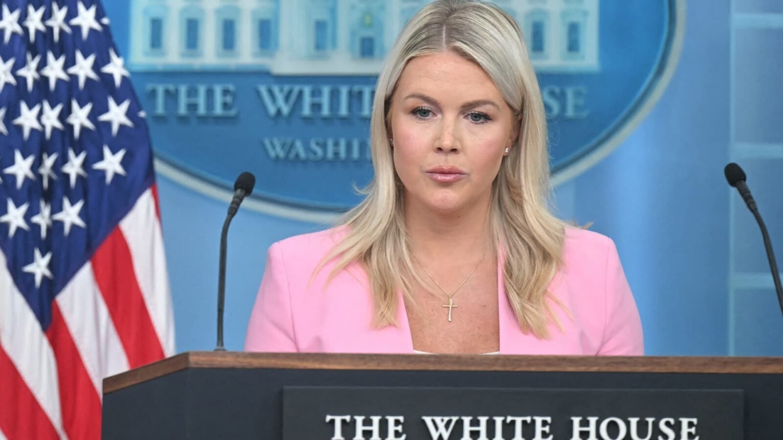 Karoline Leavitt to step down as White House press secretary, Trump says