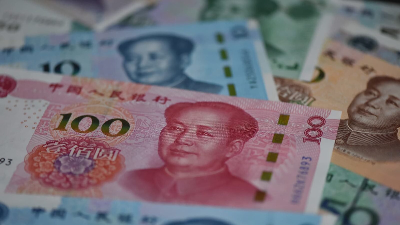 China bonds buck global yield surge, boosting safe-haven appeal