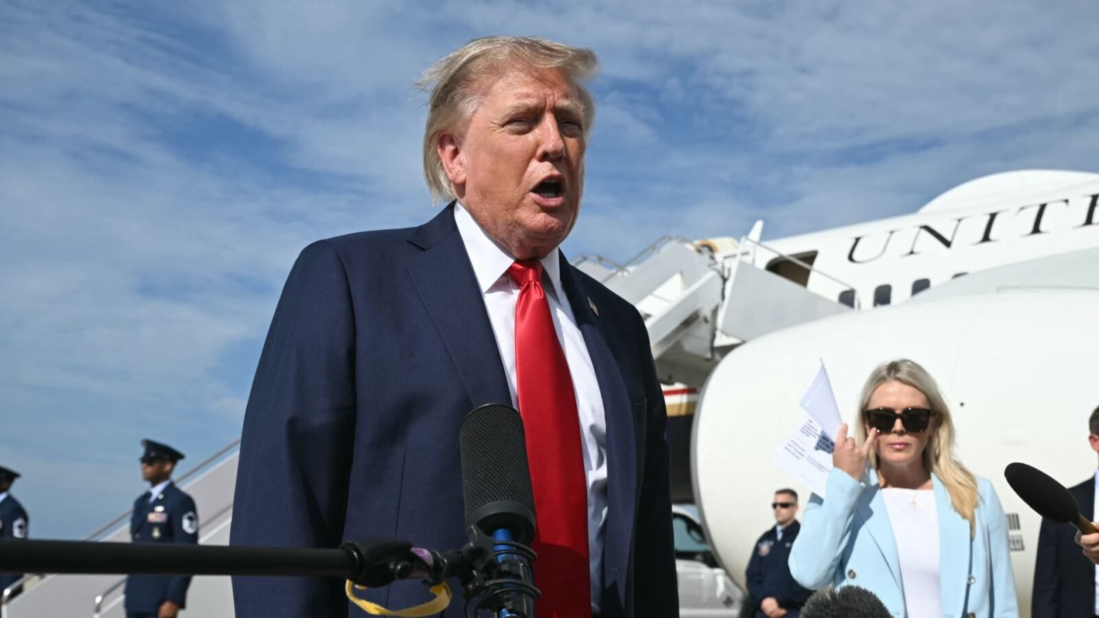 Trump vows 50% tariffs on Canadian auto imports by 2027