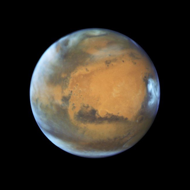 Trump Bets Big on Mars, Cutting Robotic Missions