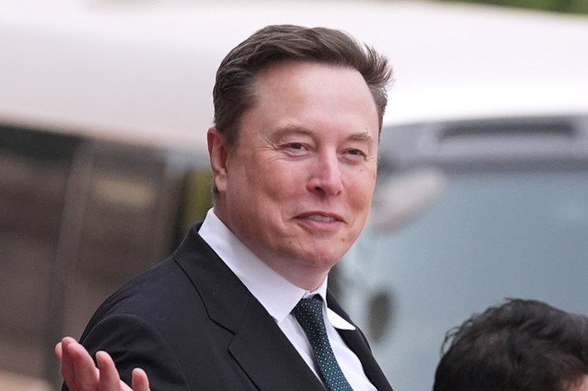 Fetterman and Musk Smear Campaigns Face Media Credibility Problem