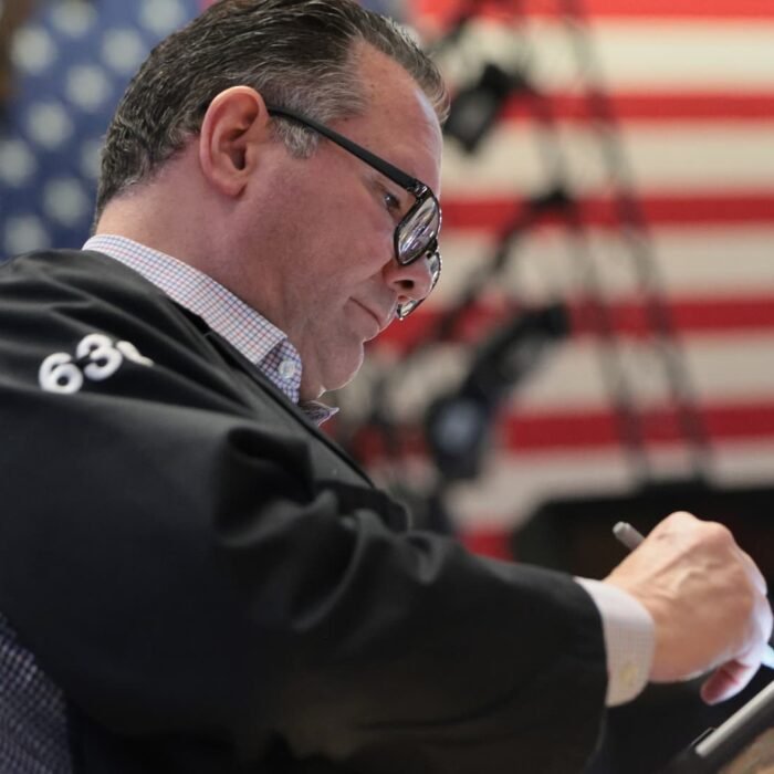 10-Year Treasury Yield Tops 4.9%, Highest Since 2023, as $100 Oil Stokes Inflation Fears